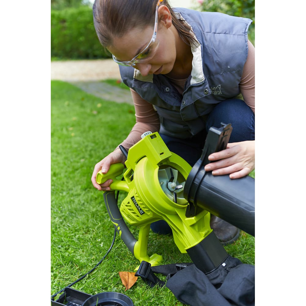 Воздуходувка Ryobi RBV3000CSV