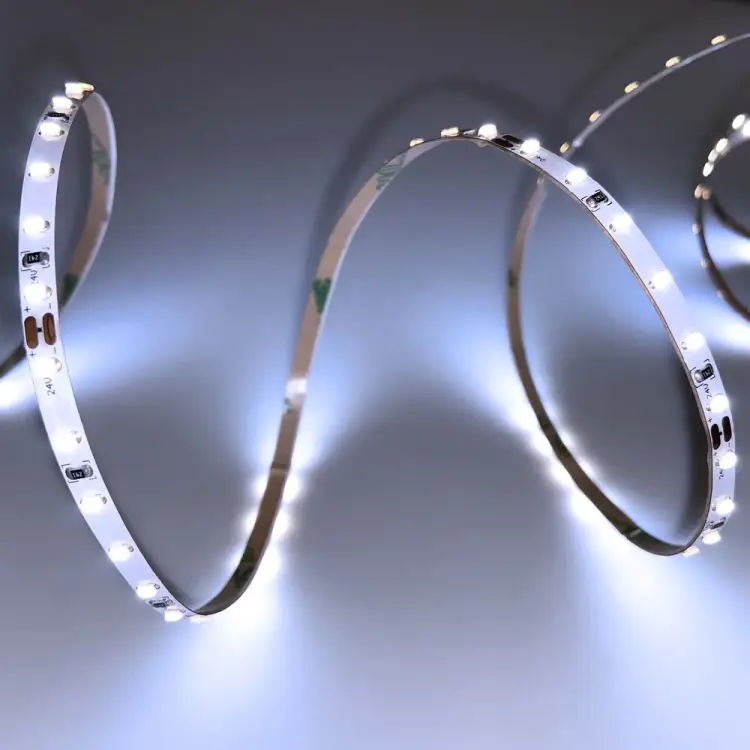 Светодиодная лента Apeyron R00-380