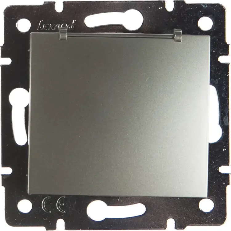 Розетка Lezard KARINA 707-4388-123B