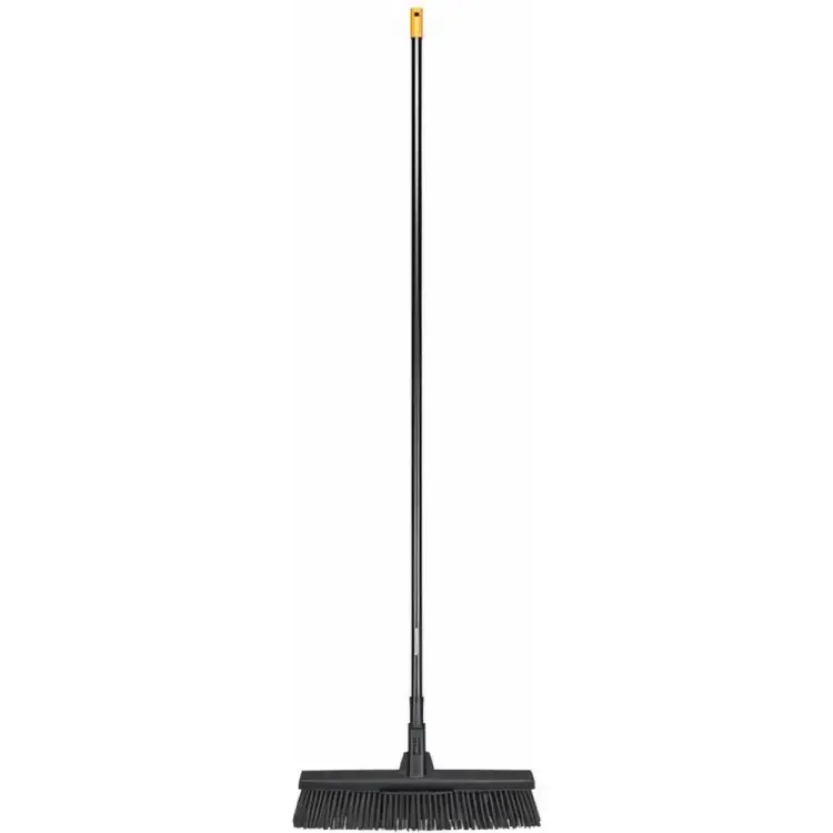 Большая метла Fiskars SolidTM 1025926 Большая метла Fiskars SolidTM 1025926