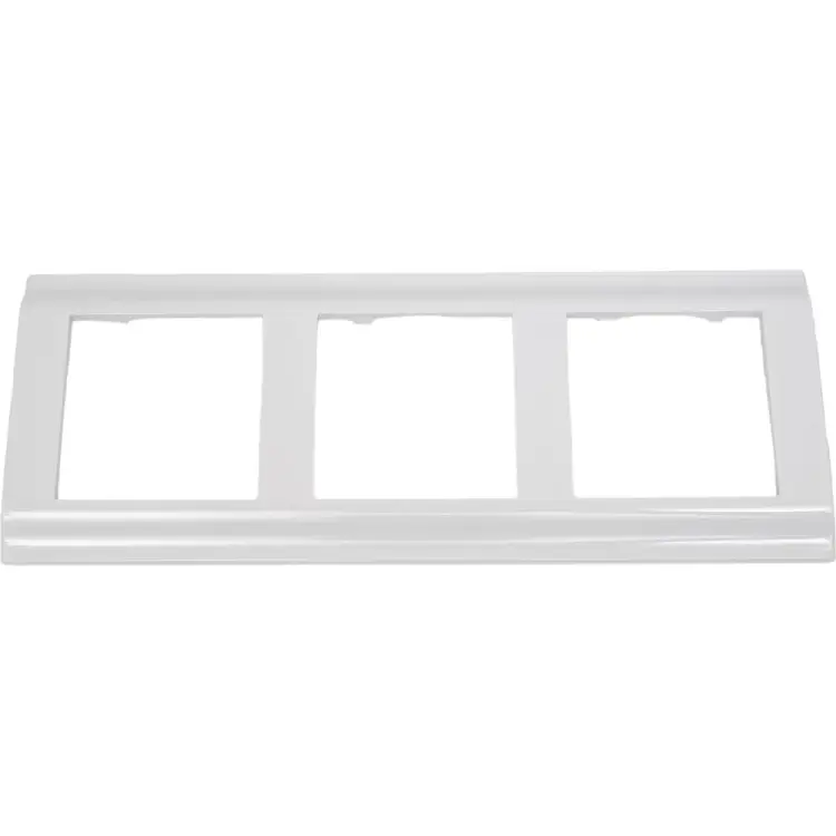 Трехместная рамка Nilson advantage 20110093