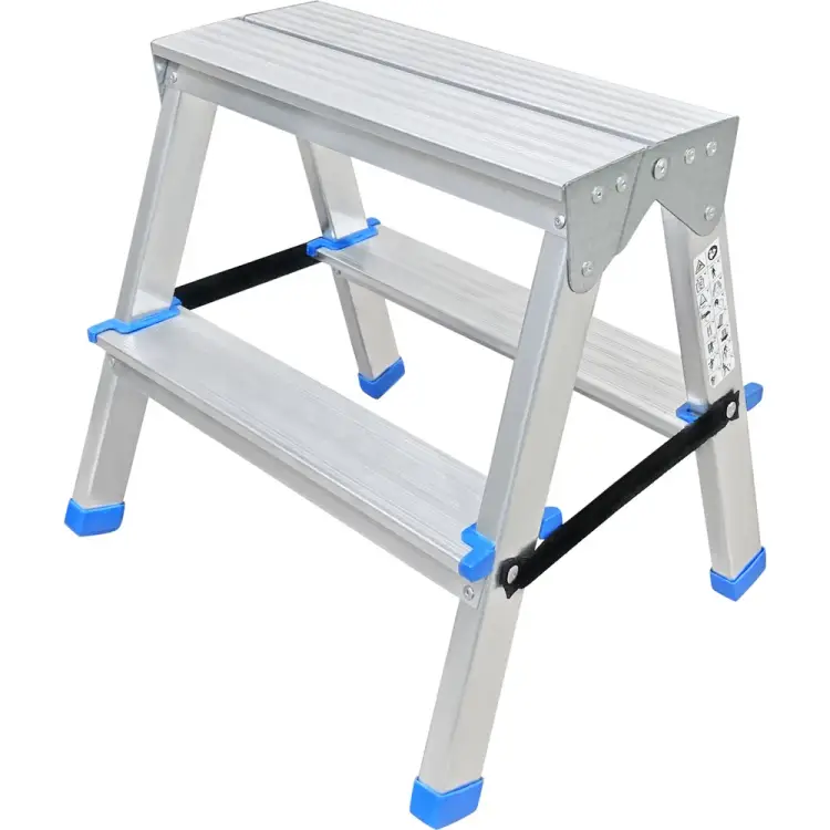 Алюминиевая двухсторонняя стремянка LadderBel 2 ступени STR2-AL-2 Алюминиевая двухсторонняя стремянка LadderBel 2 ступени STR2-AL-2