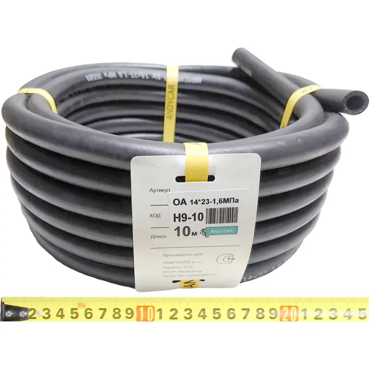 Трехслойный маслобензостойкий резиновый шланг Andycar H9-10