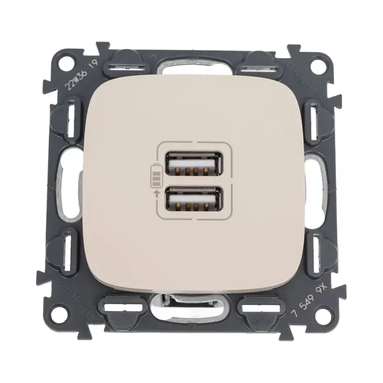 Зарядное устройство Legrand Valena Allure 754996