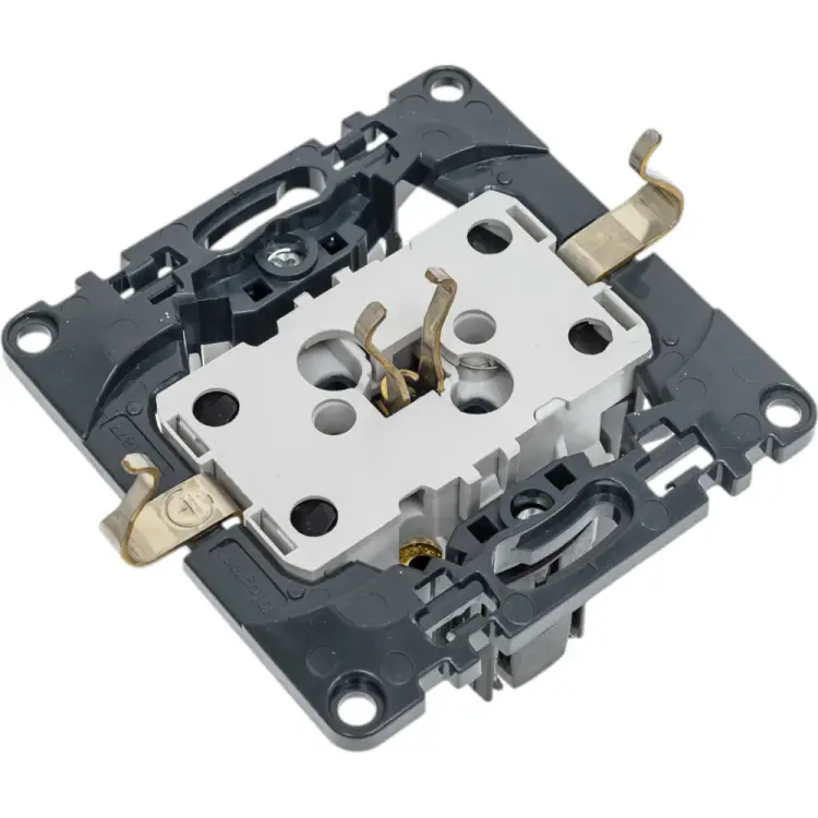 Розетка Legrand Valena 753031