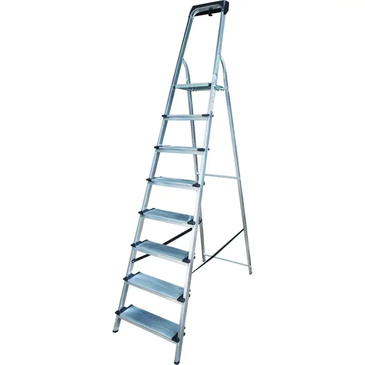Алюминиевая стремянка Новая Высота 1118108 Алюминиевая стремянка Новая Высота 1118108