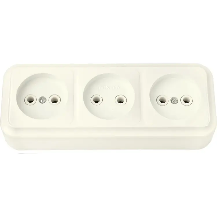 Трехместная розетка BYLECTRICA ПРАЛЕСКА РА16-263 бежевый