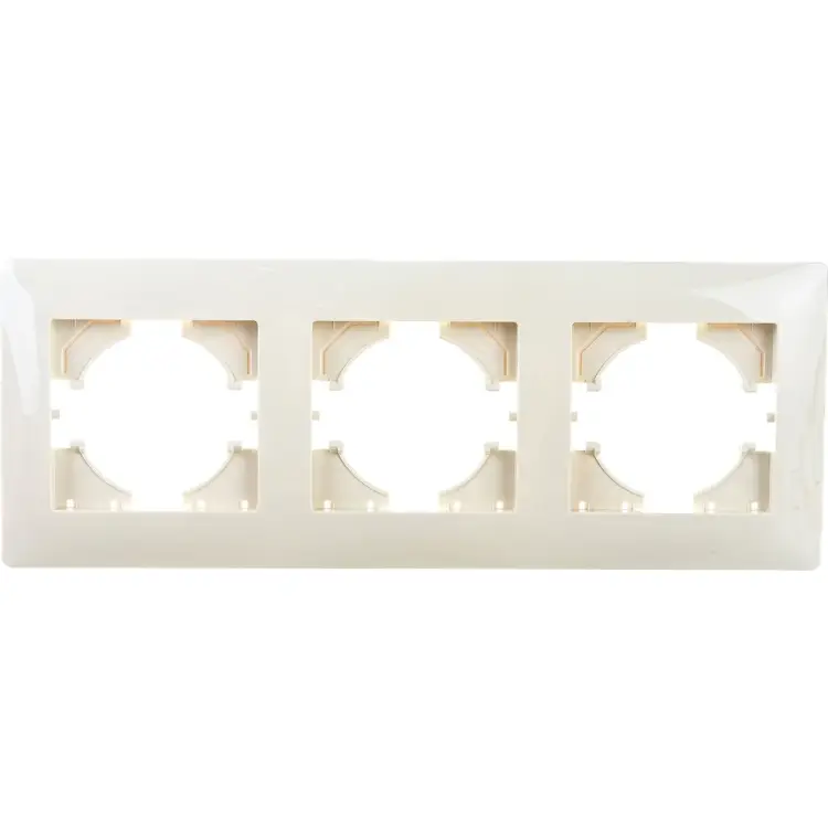 Трехместная рамка GUSI Electric Bravo С1030-003