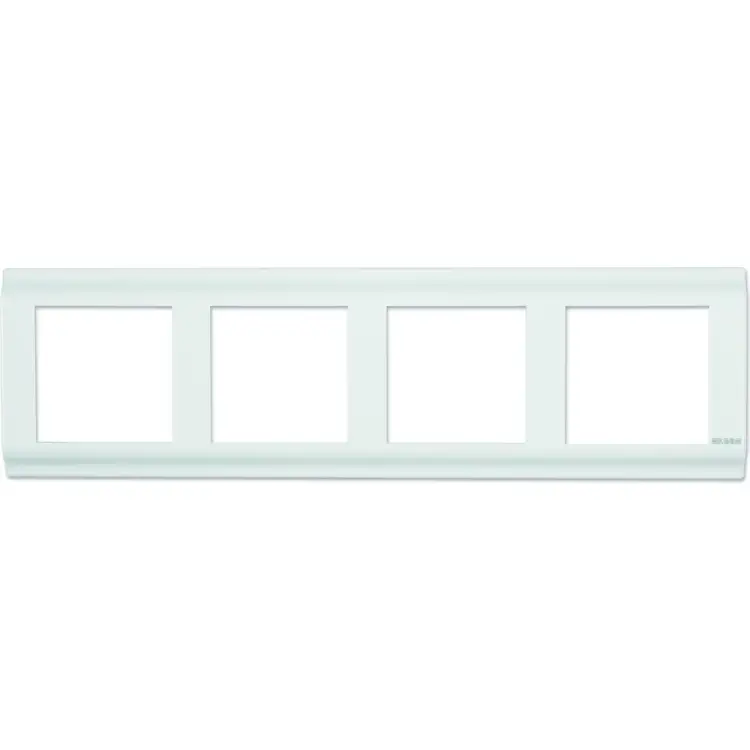 Четырехместная рамка Nilson advantage 20110094