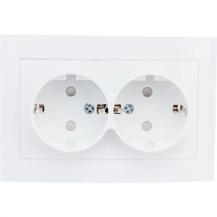 Двухместная розетка UNIVersal Бриллиант 7947540