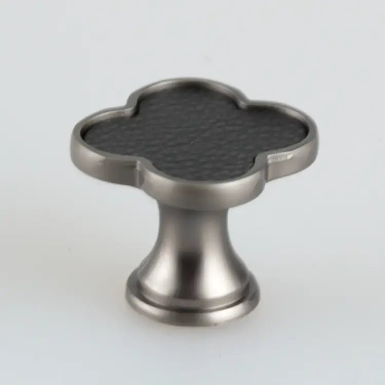 Ручка-кнопка Brante rk.1361.z.knob.grey.black 107212 Ручка-кнопка Brante rk.1361.z.knob.grey.black 107212