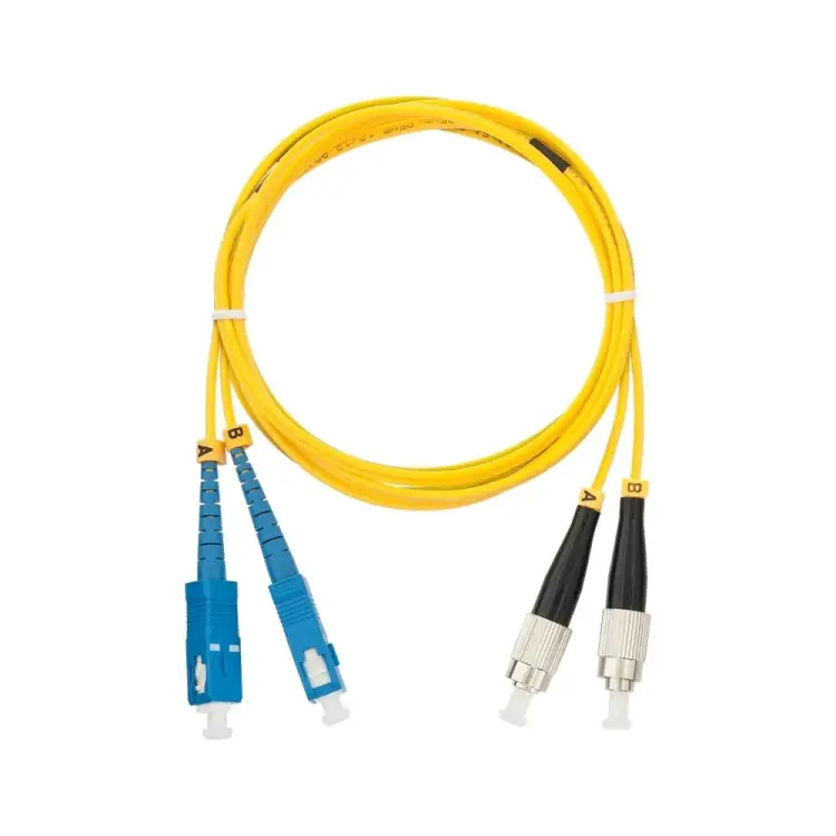 Переходной волоконно-оптический шнур NIKOMAX NMF-PC2S2C2-SCU-FCU-003 Переходной волоконно-оптический шнур NIKOMAX NMF-PC2S2C2-SCU-FCU-003