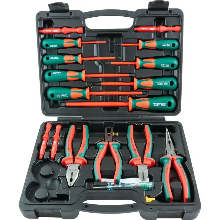 Набор отверток и шарнирно-губцевого инструмента Jonnesway PSV118S 46341