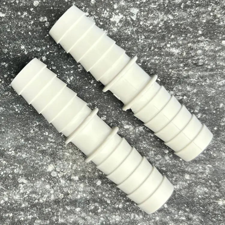 Пластиковый штуцер для сливных шлангов Профитт 2226964