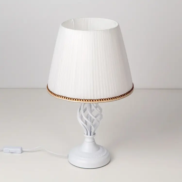 Настольная лампа Citilux Вена CL402800